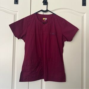 Women’s WonderWink Wonder Flex Burgundy Scrub Top Size M
